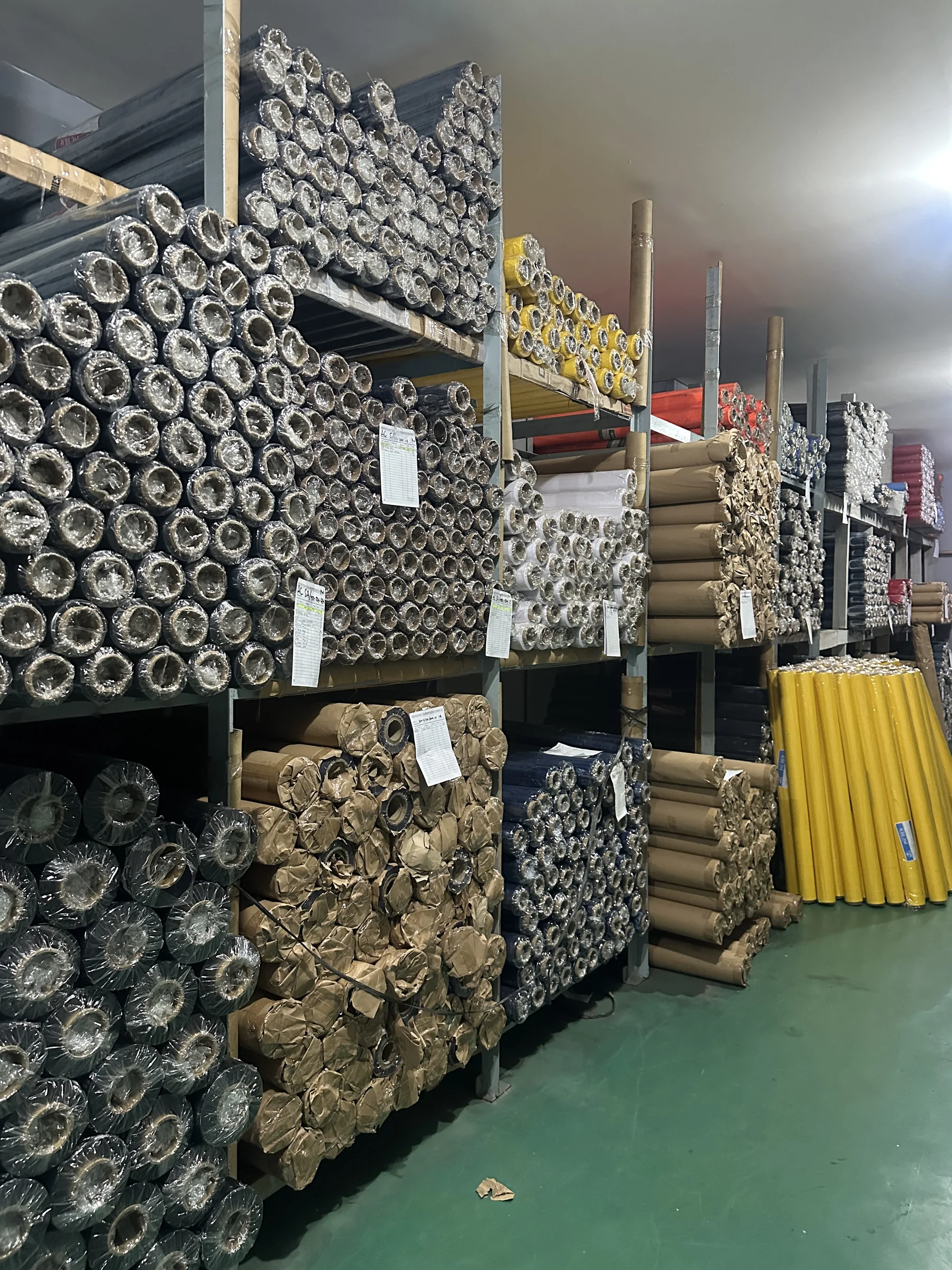 Rak bahan dan area gudang BOSS BAHAN PVC